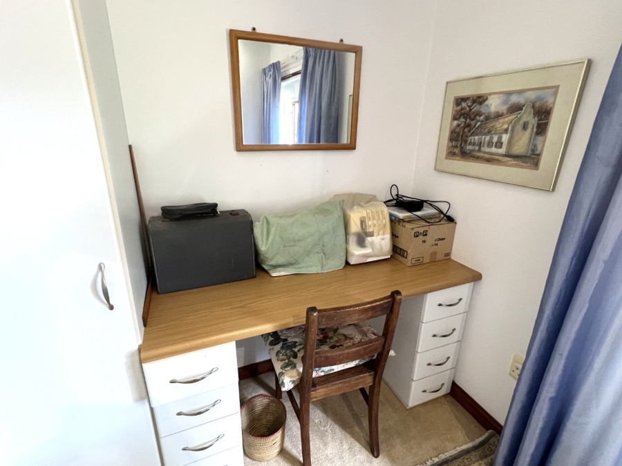 2 Bedroom Property for Sale in Harkerville A H Western Cape